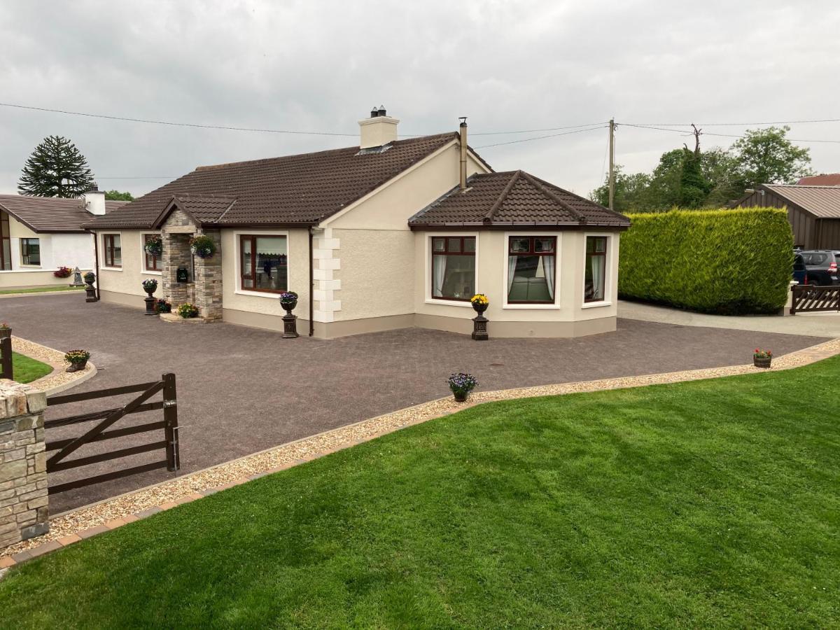 Steeple View Donegal - Newly Renovated In 2023 Bed & Breakfast Ballybofey